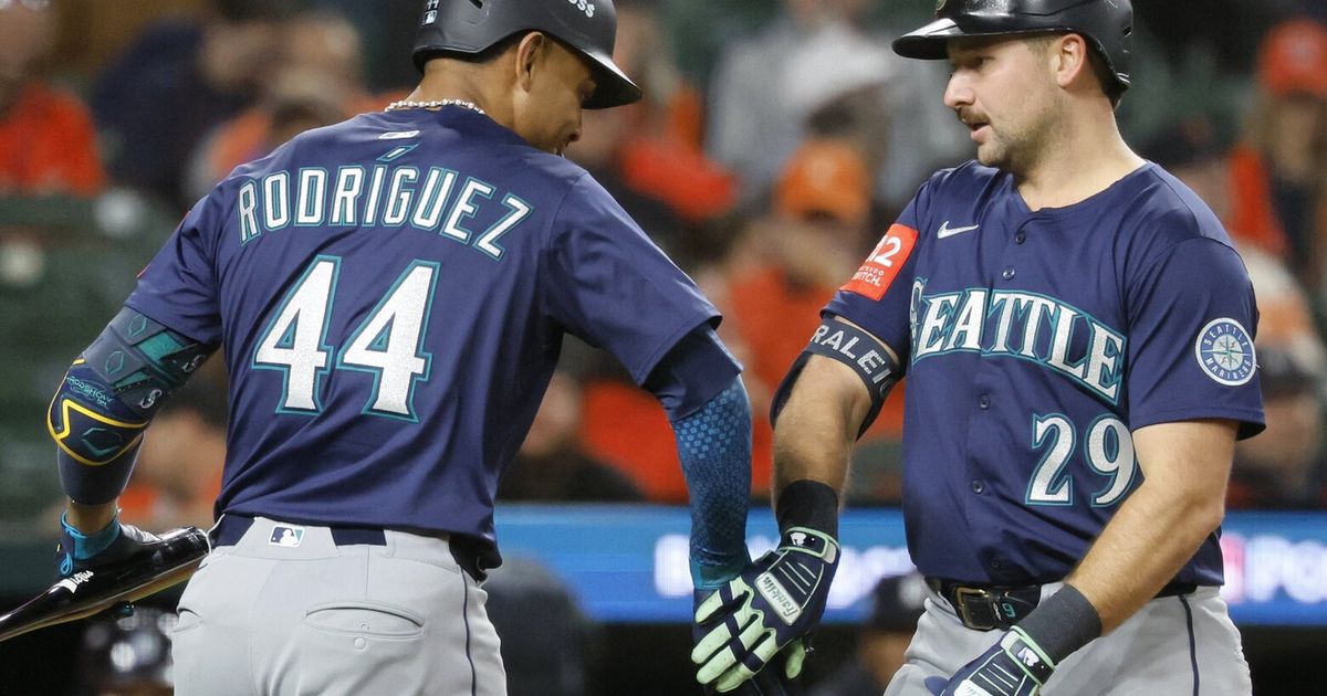 Mariners’ Cal Raleigh, Julio Rodríguez, Dan Wilson earn Sporting News awards