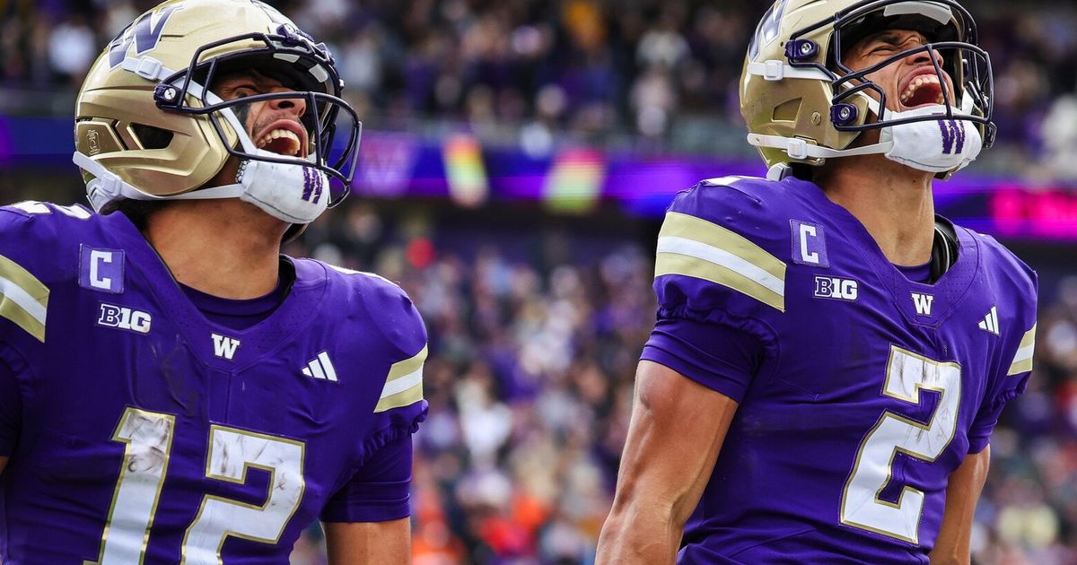 UW Huskies roll to win over No 23 Illinois clinch bowl eligibility UW Huskies roll to win over No 23 Illinois clinch bowl eligibility