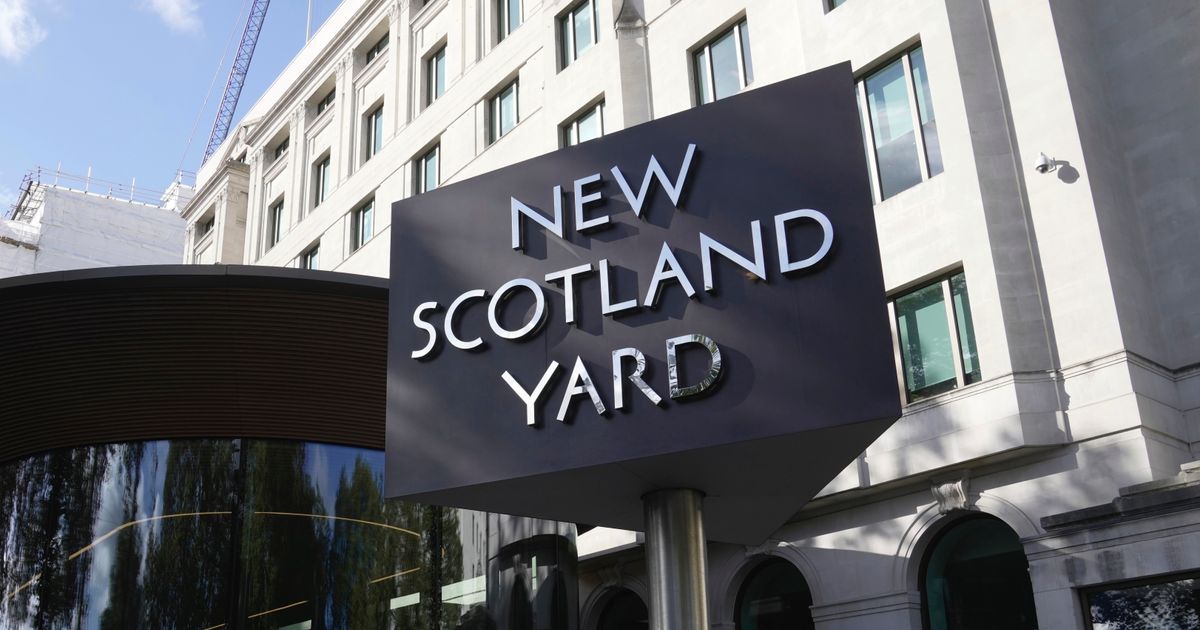 UK police arrest 3 men in London on suspicion of spying for Russia 