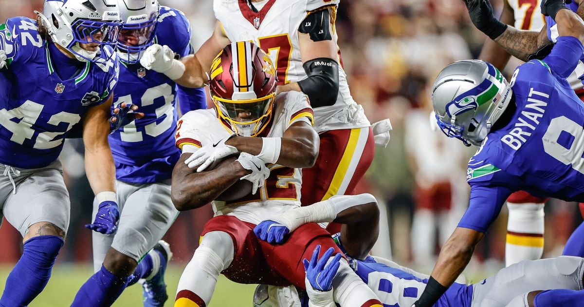 Seahawks Cardinals: Seattle Times staff s score predictions for Week 10