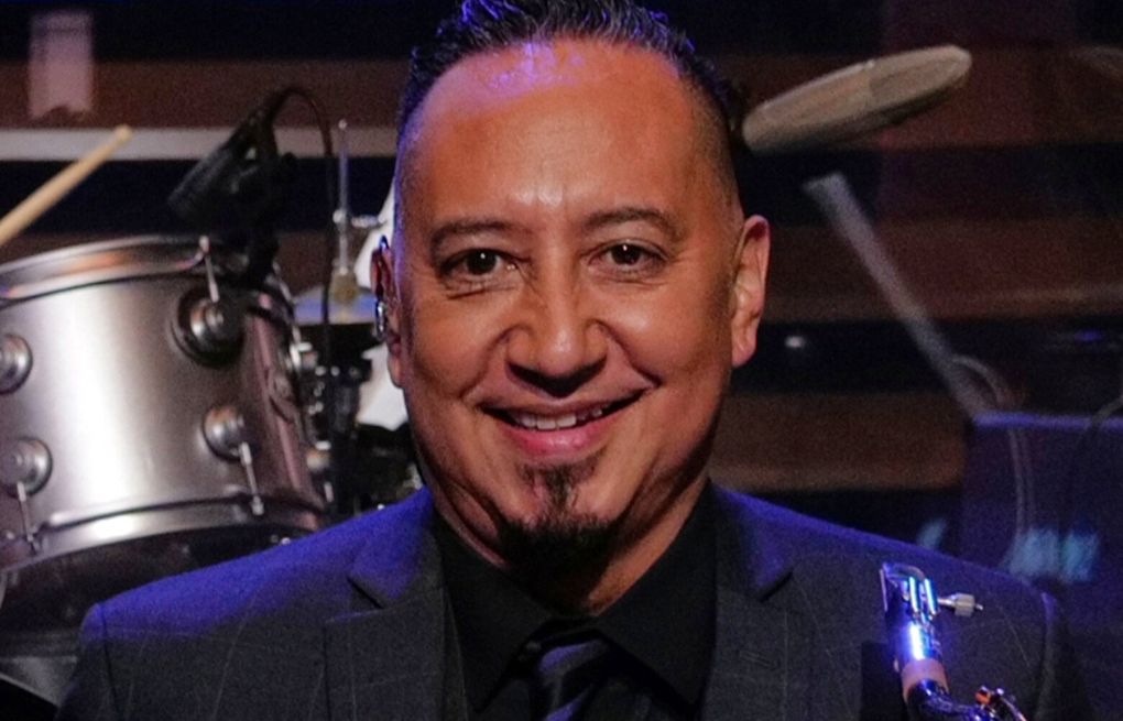 Cleto Escobedo III, Jimmy Kimmel's bandleader and childhood friend, dies at 59 | The Seattle Times