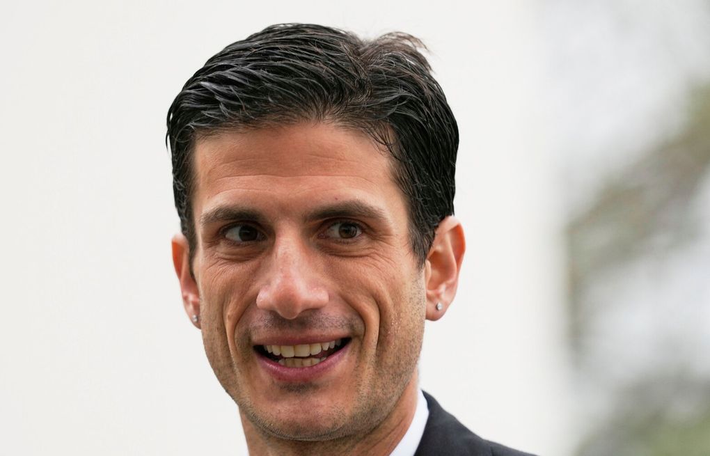 For Schlossberg, quirky charm and a claim to Camelot may not be enough