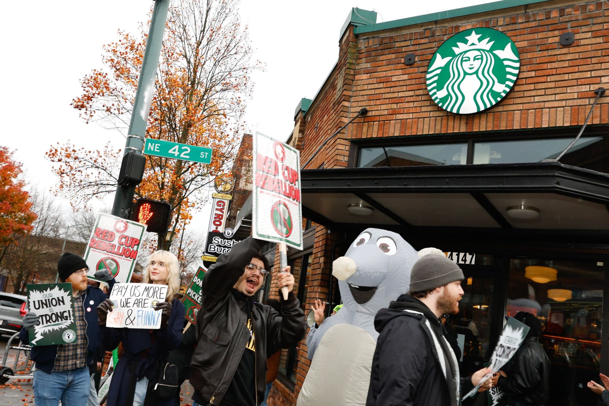 Starbucks union strike on Red Cup Day hits 2 Seattle stores | The Seattle  Times