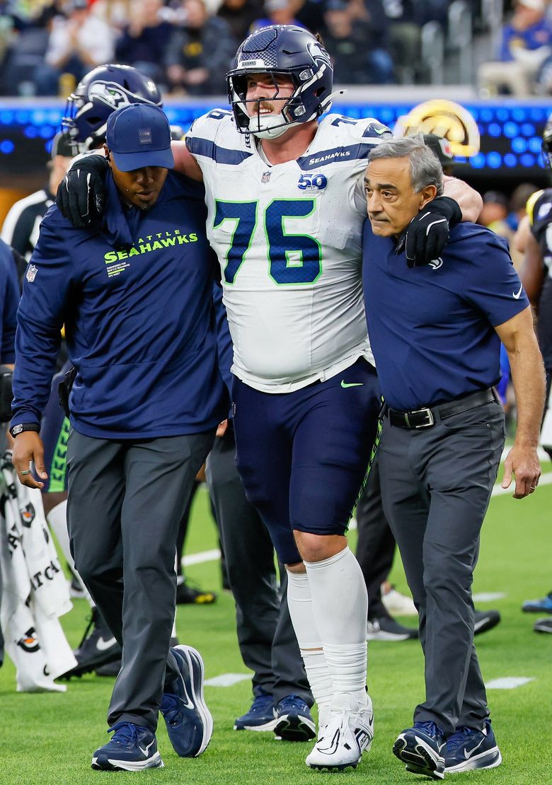 Seahawks' Grey Zabel exits loss to Rams with knee injury | Notebook | The Seattle Times