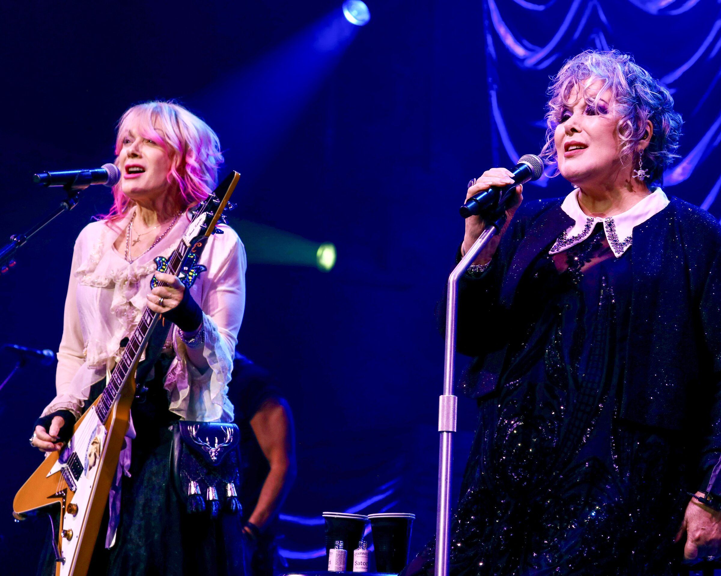 Heart salutes Seattle friends during 'victory lap' homecoming