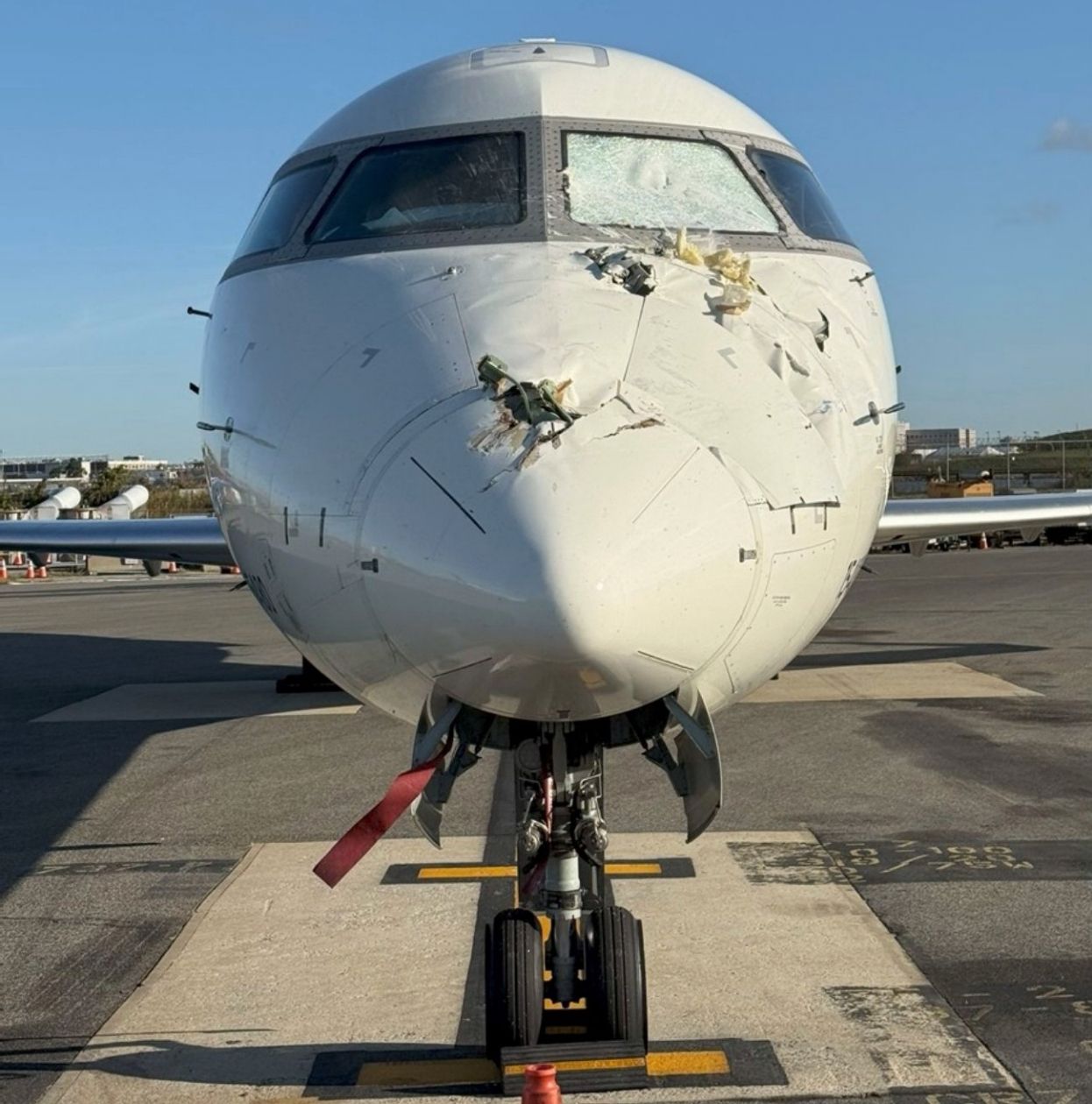 Delta pilot didn't recall instructions before NYC airport ground