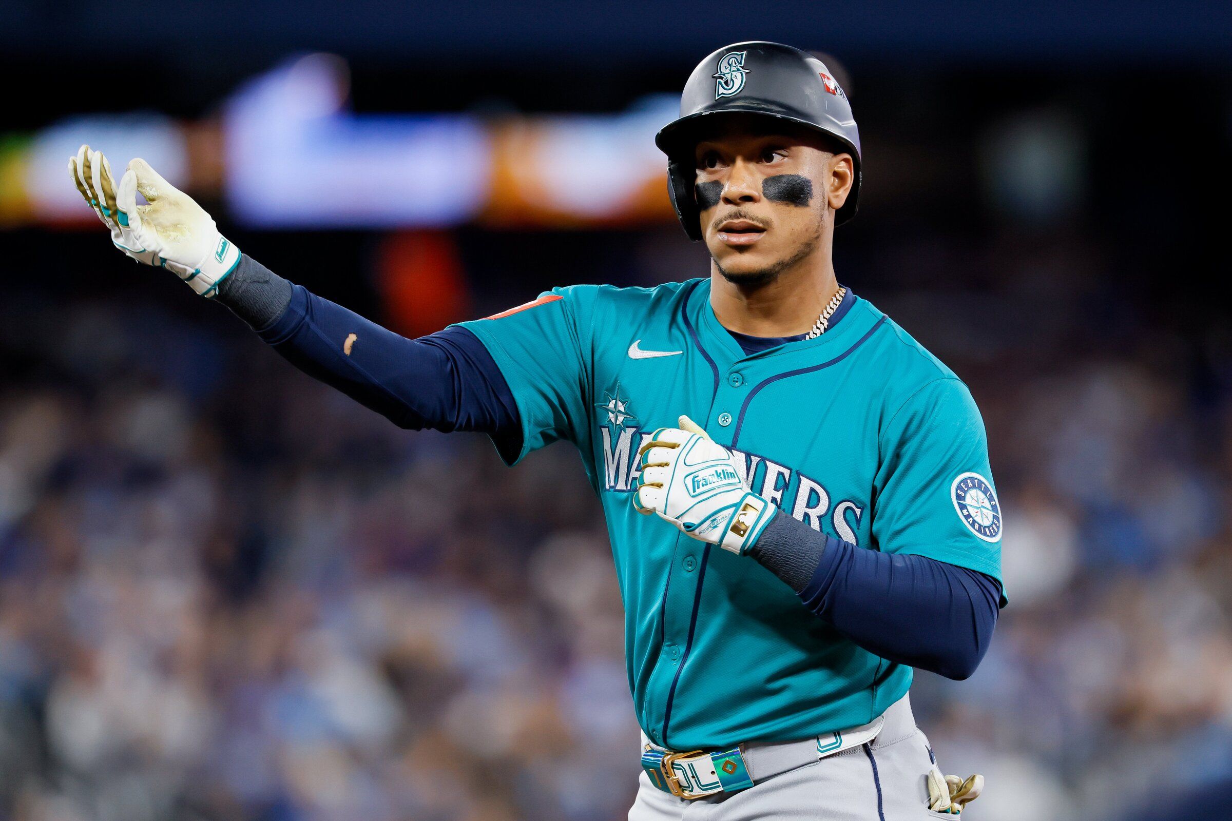 What we're hearing on the Mariners from Day 2 of MLB Winter