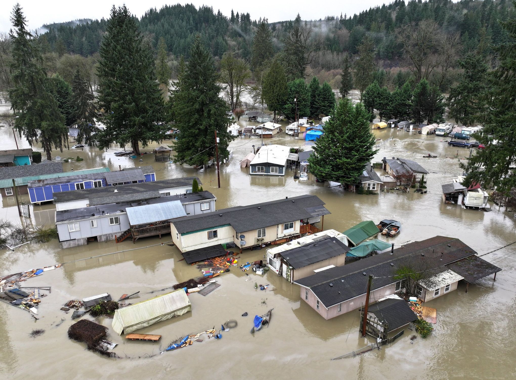 Real estate commission agrees to draft new flood disclosure rules | WFAE  90.7 - Charlotte's NPR News Source, image size:2040x1503