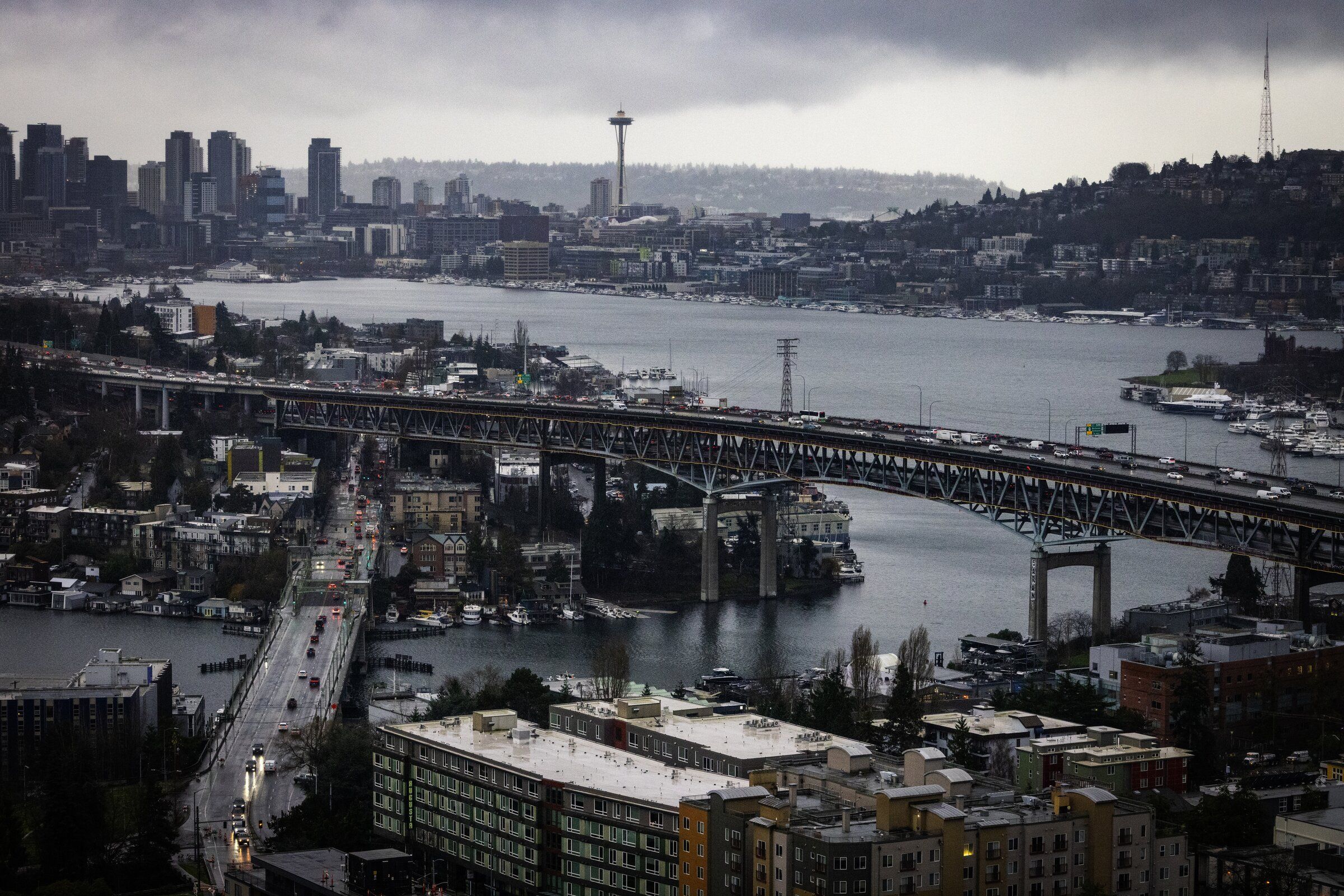 Seattle area starts two-year traffic squeeze for Ship Canal Bridge