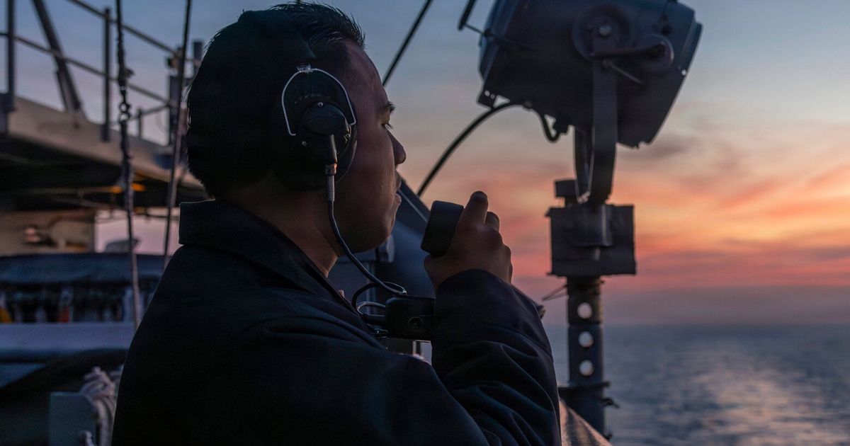 イランとの緊張が続く中、米空母が中東に到達