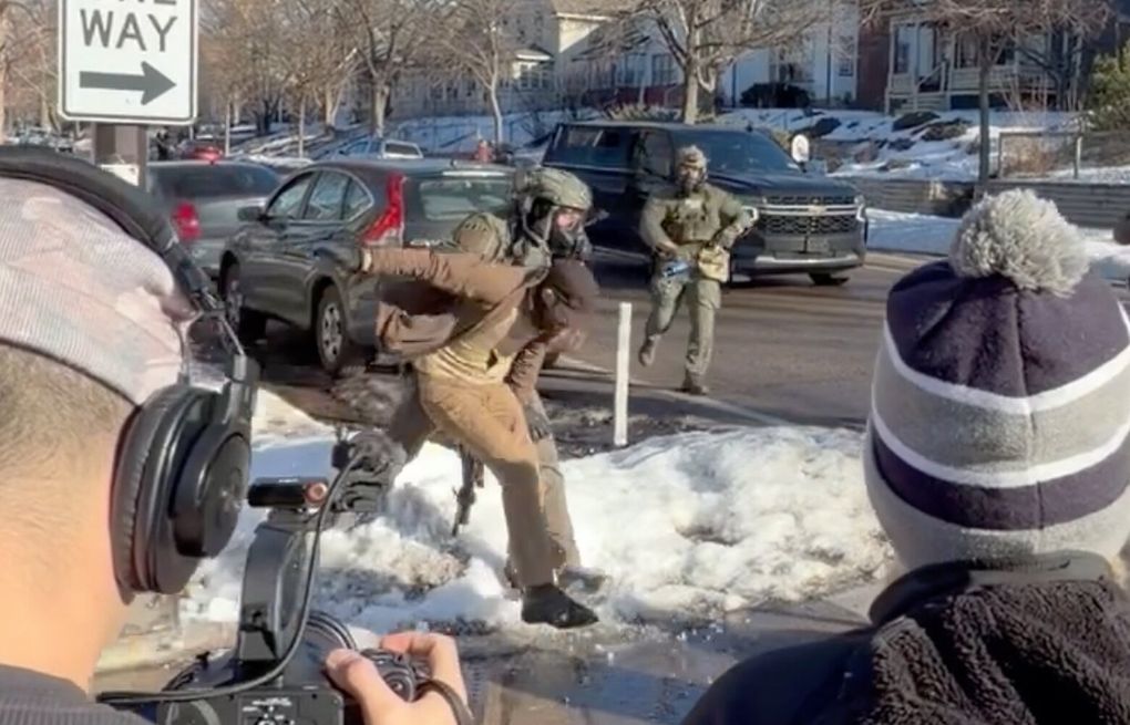 New videos show Alex Pretti scuffle with federal officers in Minneapolis 11  days before his death | The Seattle Times