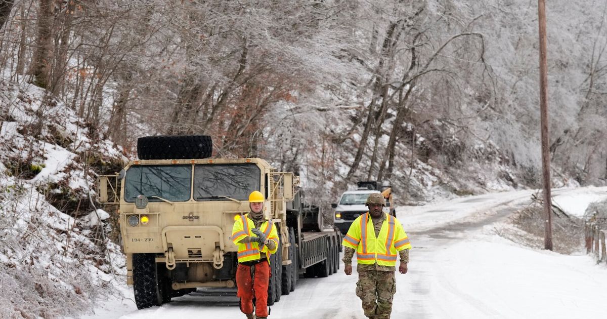 Snow hits the Carolinas as low temps compound power outage woes ...