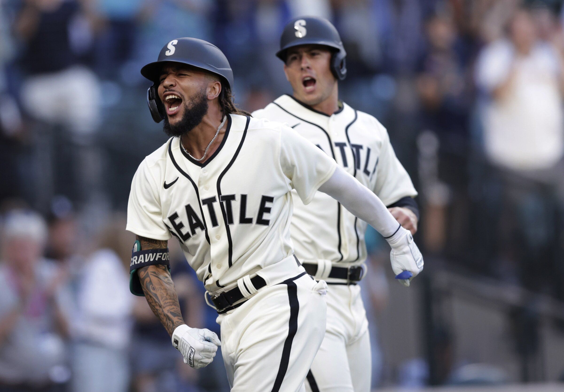 Mariners unveil new Sunday home uniforms | The Seattle Times