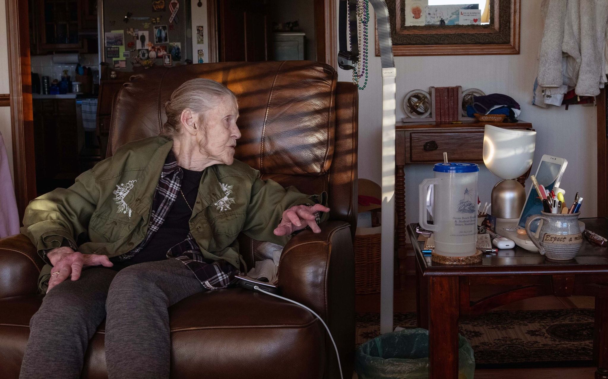 It took Jan some time to get used to the robot. (Ruth Fremson / The New York Times)