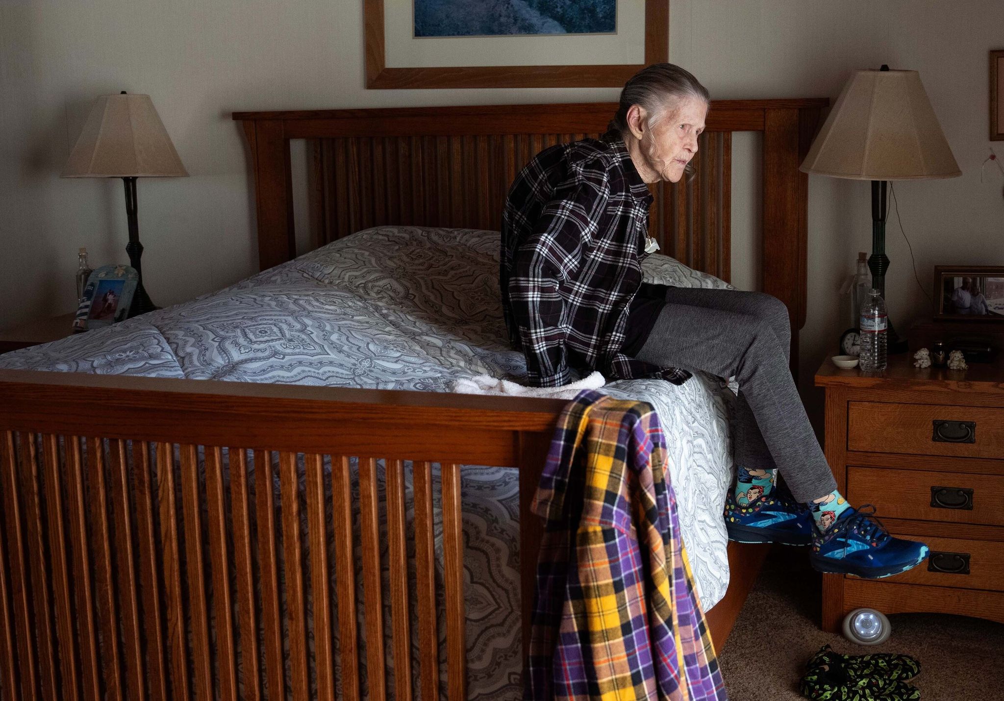 ElliQ adapted its algorithms to Jan’s personality: determination, self-confidence and openness to new ideas. (Ruth Fremson/The New York Times)