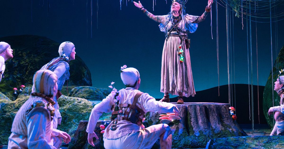 Die Inszenierung einer Shakespeare-Komödie im Seattle Theater ist ...