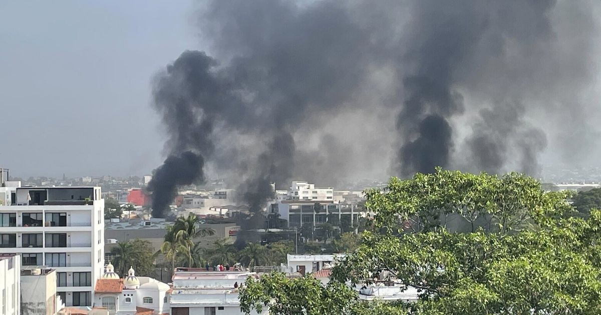 WA tourists stuck in Puerto Vallarta as cartel retaliates for killing