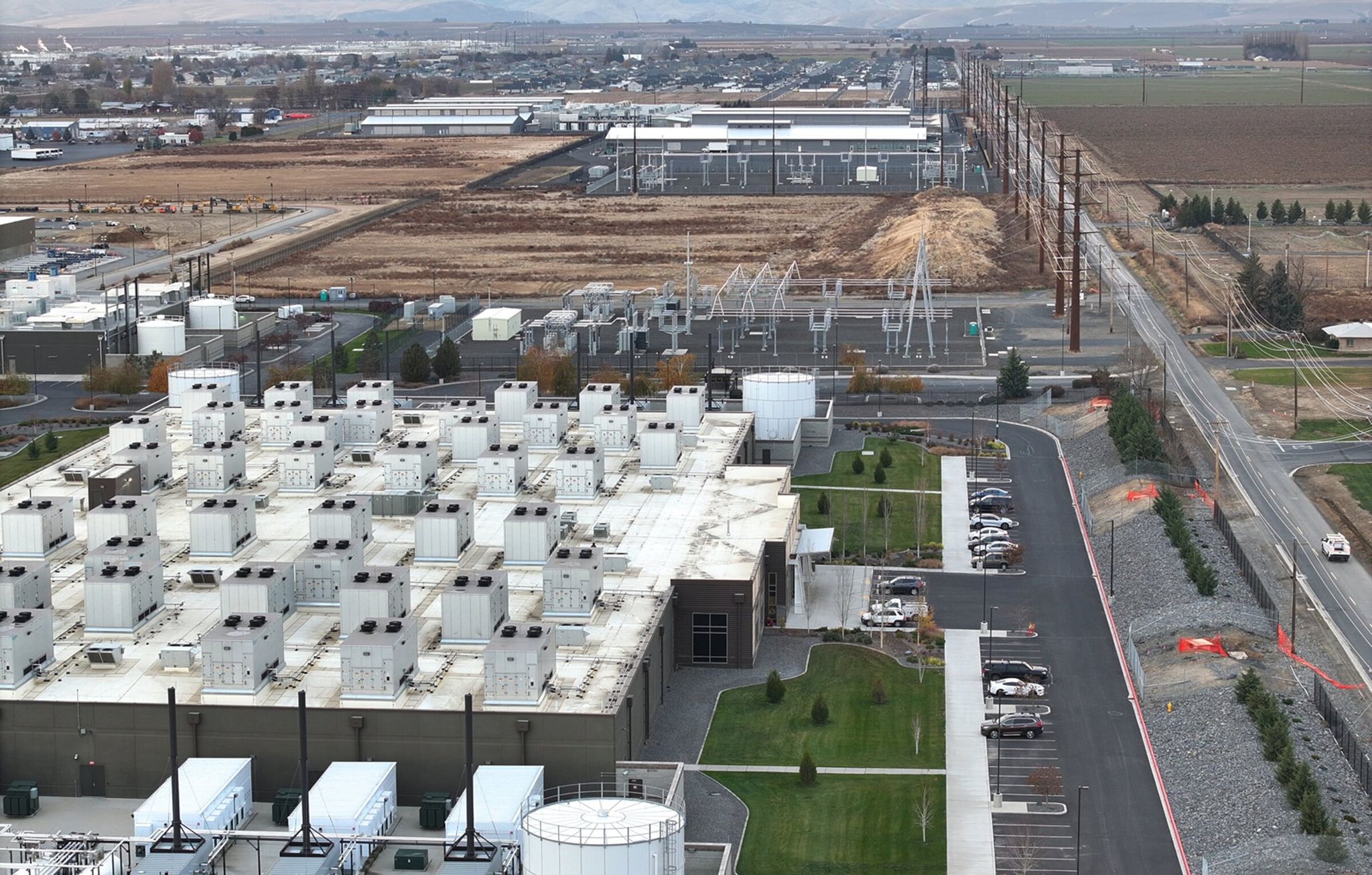 Data center in Quincy on Tuesday, Nov. 21, 2023 (Karen Ducey / The Seattle Times, 2023)