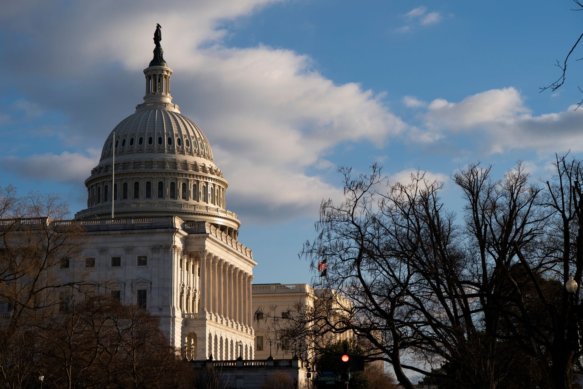 Congress Jets Off as DHS Shuts Down