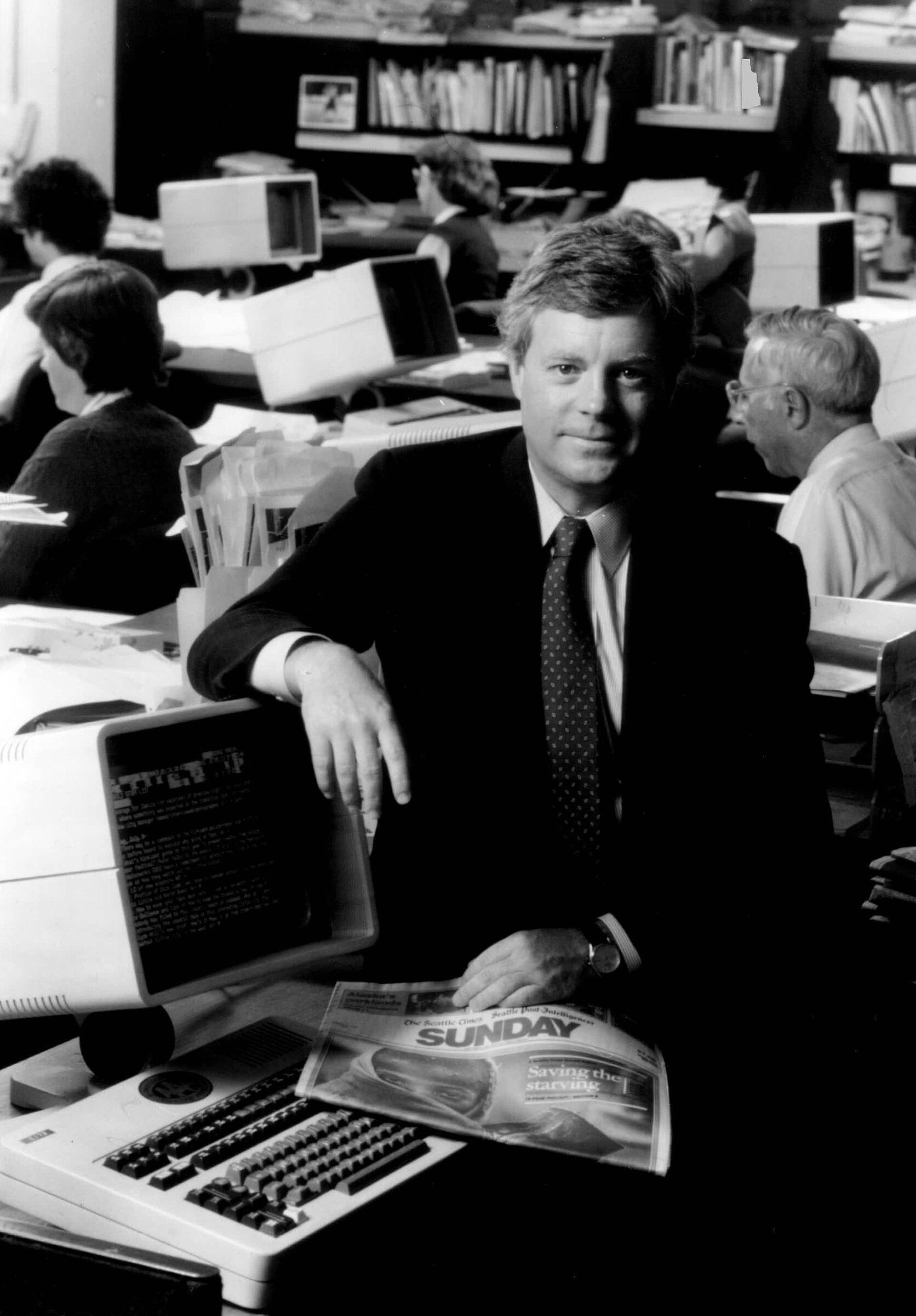 Frank Blethen in The Seattle Times newsroom in 1985, the year he became publisher. (The Seattle Times archives)