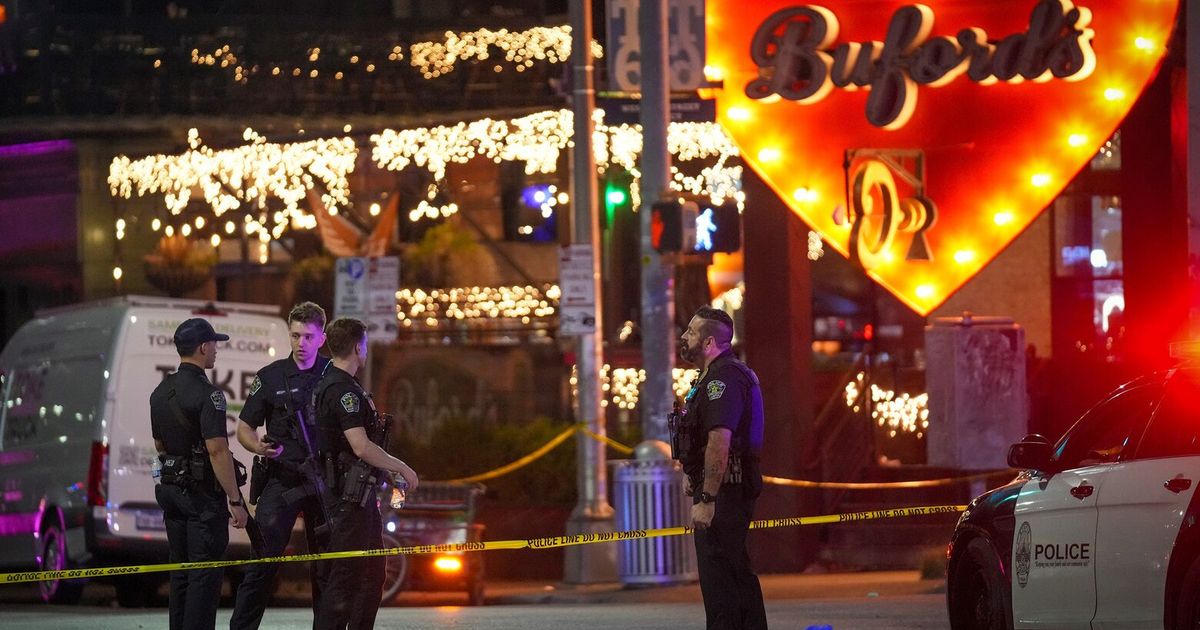 Texas bar shooting leaves 3 dead and 14 wounded as FBI investigates  terrorism possibility | The Seattle Times