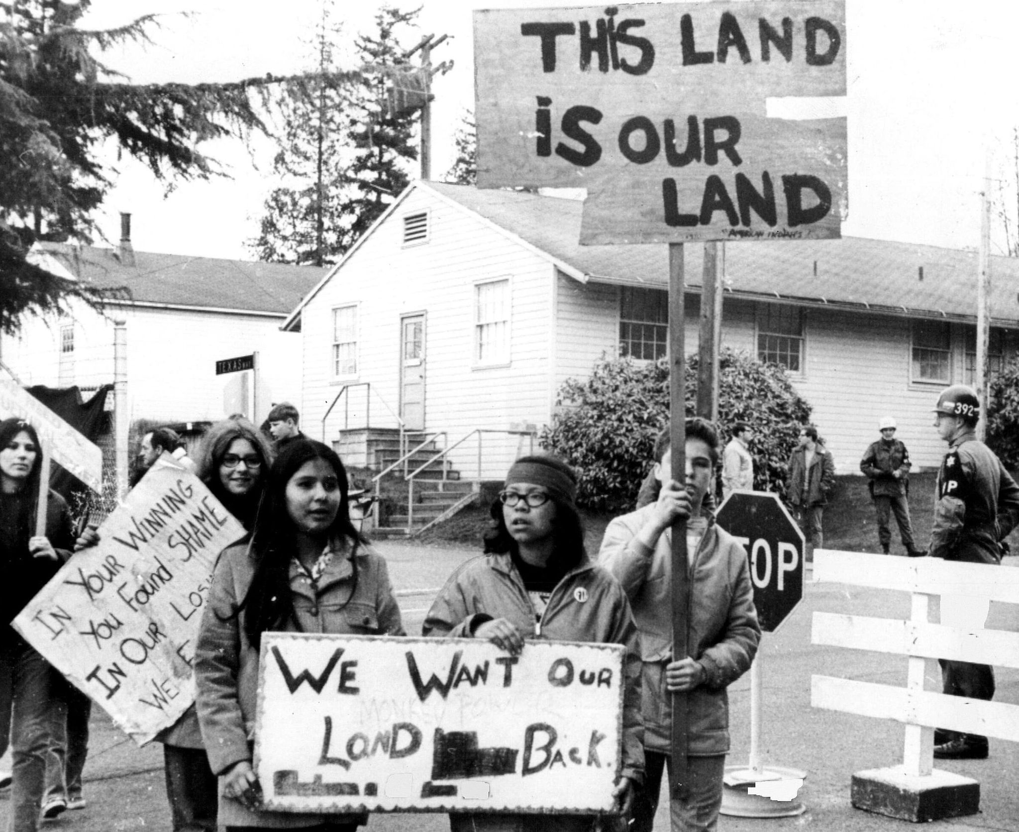 March 16, 1970 — protesters picket the Army at Fort Lawton after about 80 people were arrested in earlier demonstrations. (Associated Press)