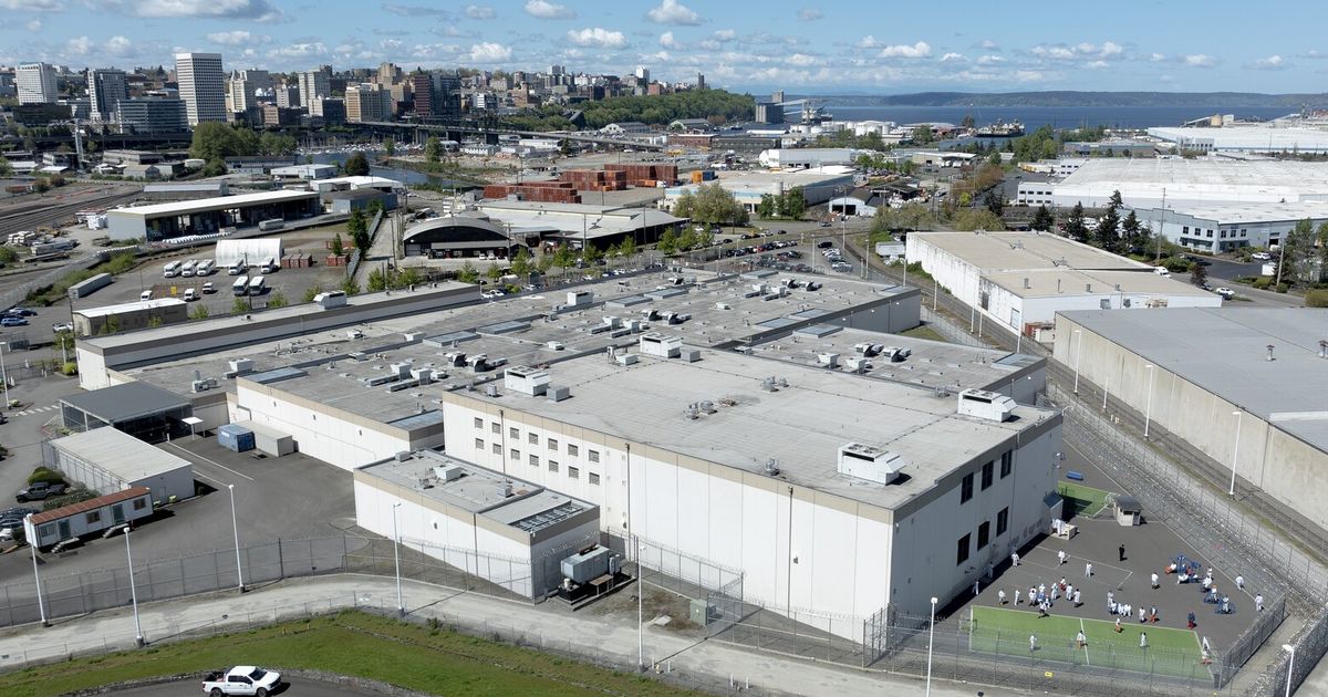 Seattle council passes yearlong ban on new immigration detention centers