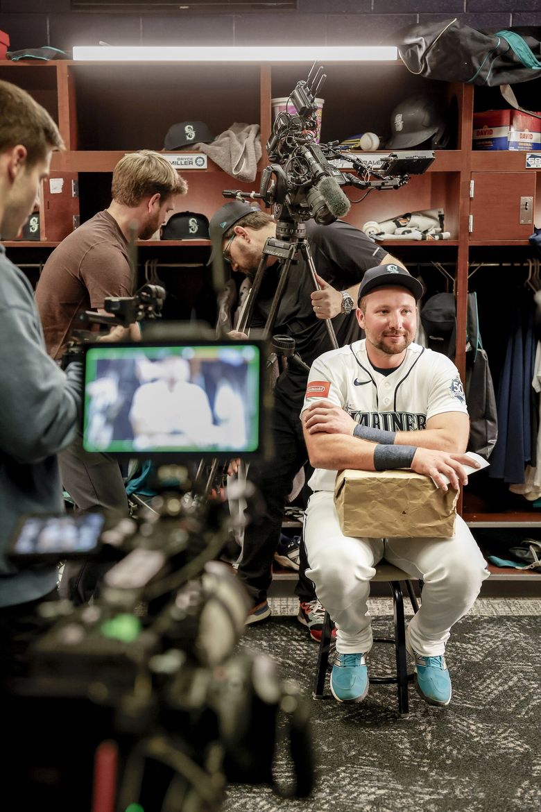With help from 'Larry Bernandez,' Cal Raleigh homers again in new Mariners  commercial | The Seattle Times