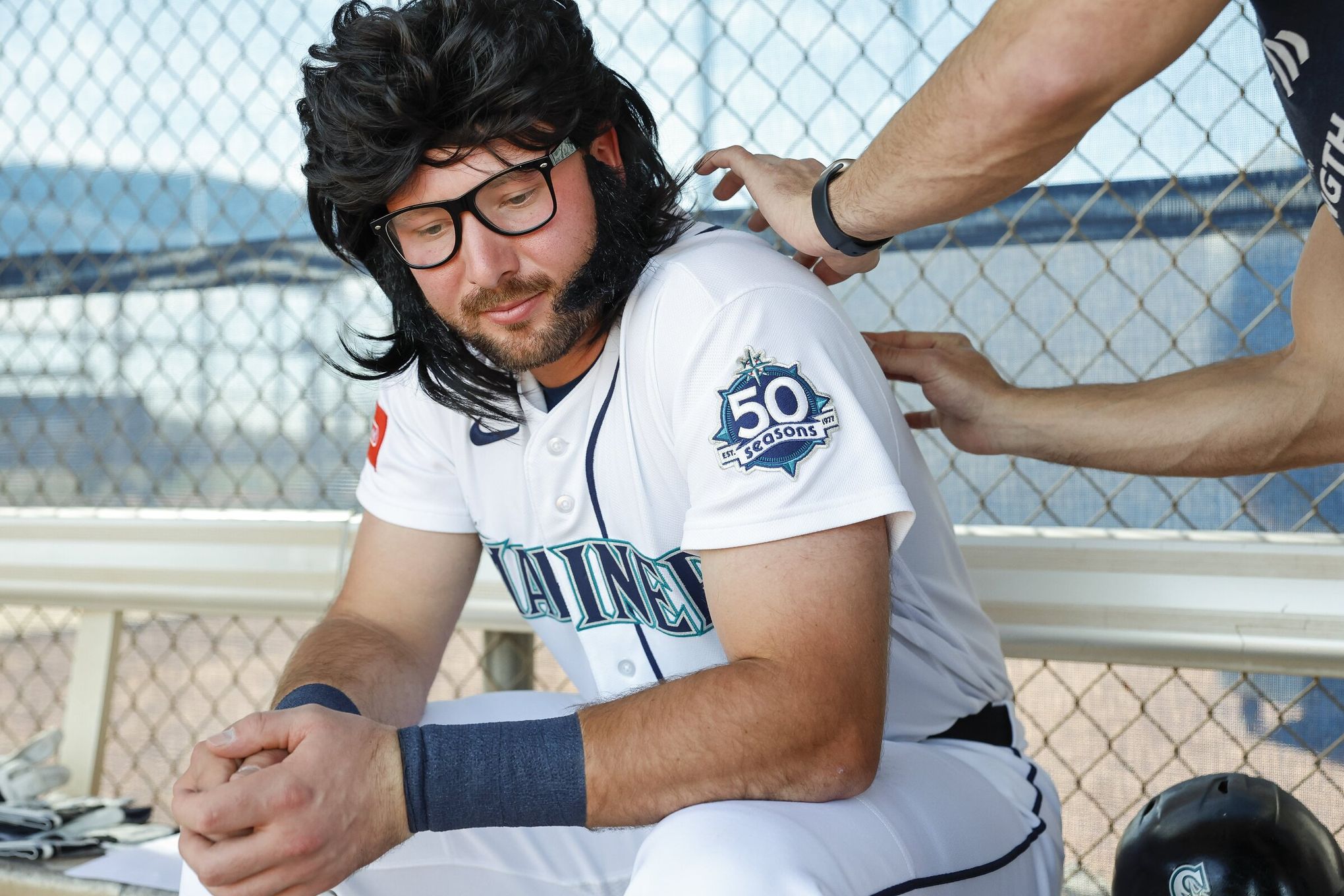 With help from 'Larry Bernandez,' Cal Raleigh homers again in new Mariners  commercial | The Seattle Times