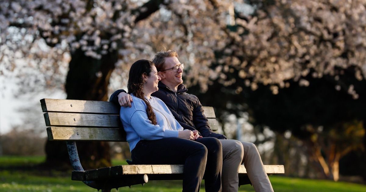 It used to be common to marry young. Today, married people ages 18-25 are almost a rarity in Seattle, making up roughly 9% of people that age, writes FYI Guy.