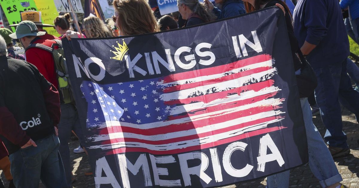 Photos: Seattle-area No Kings protests draw thousands | The Seattle Times