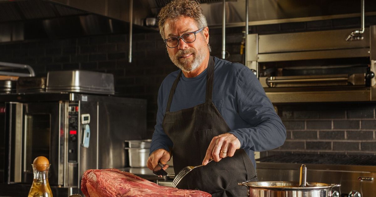 Redmond residents will get a new steakhouse this year. Here's what we know.