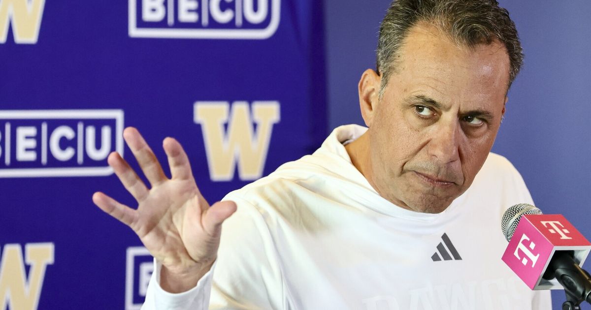 The Huskies got a massive recruiting win for their 2027 class, reportedly landing a commitment from four-star quarterback Blake Roskopf.