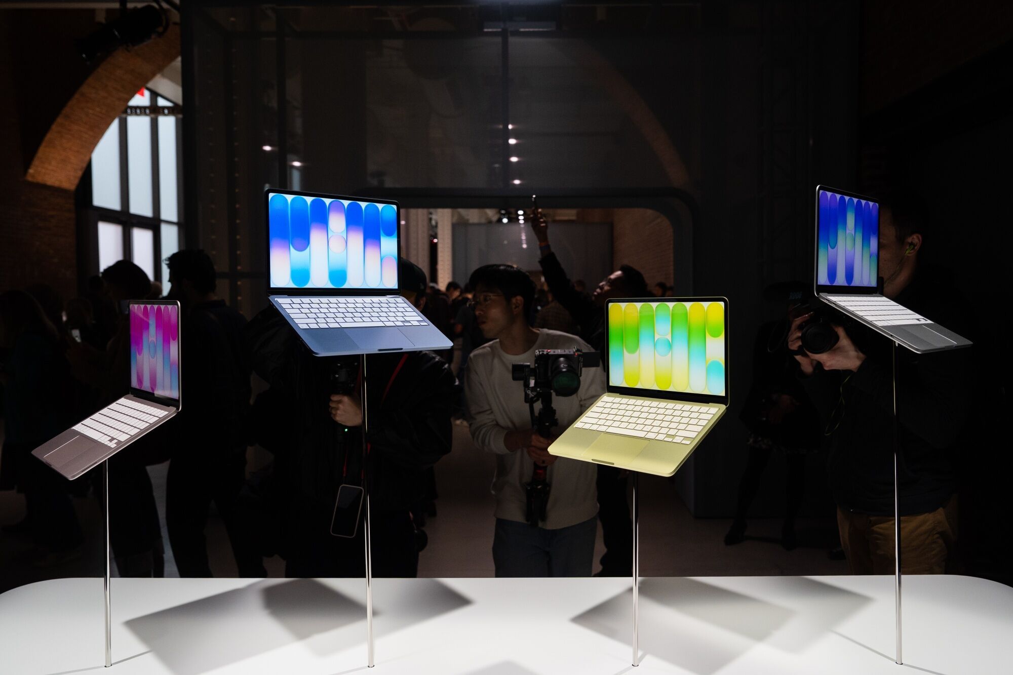 Apple Launches $599 MacBook Neo, Threatening Windows PC Market