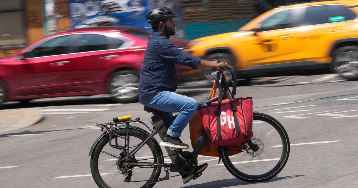 Electric bikes can be fast and dangerous. Here’s how to stay safe