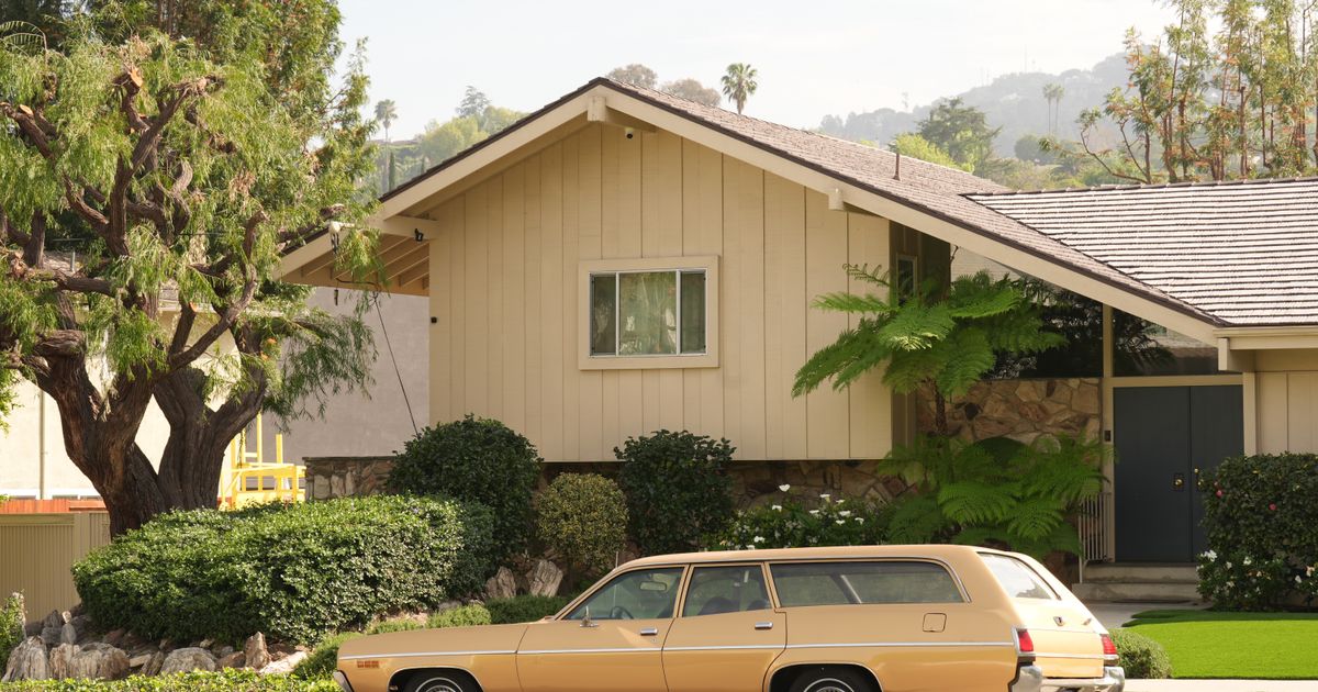 ‘Brady Bunch’ house, used in exterior shots for the popular sitcom, gets LA landmark status