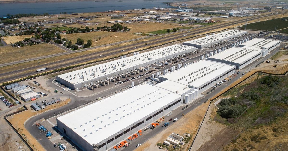 Nitrates from farm fertilizer, animal manure and wastewater contaminated local drinking water for residents living in Morrow and Umatilla counties, according to reports.