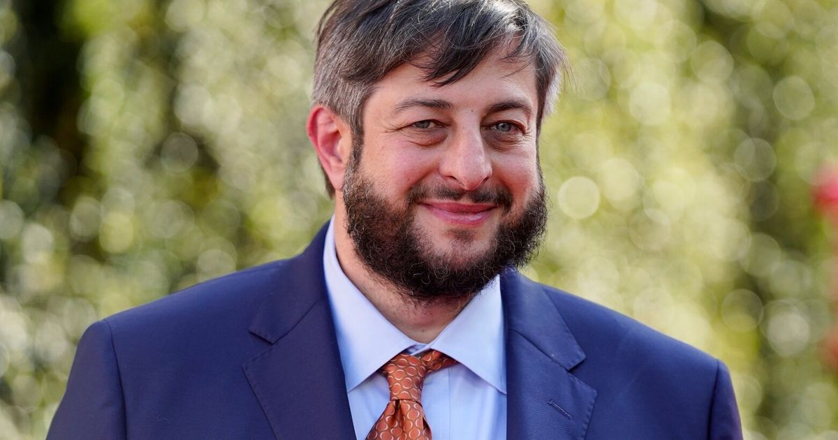 ‘Bob’s Burgers’ actor Eugene Mirman rescued from fiery crash