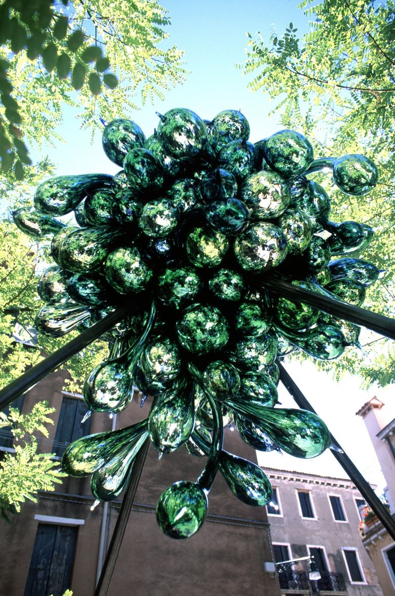 Dale Chihuly’s “Campiello Barbaro Chandelier,” part of the “Chihuly Over Venice” 1996 exhibition. (Russell Johnson)