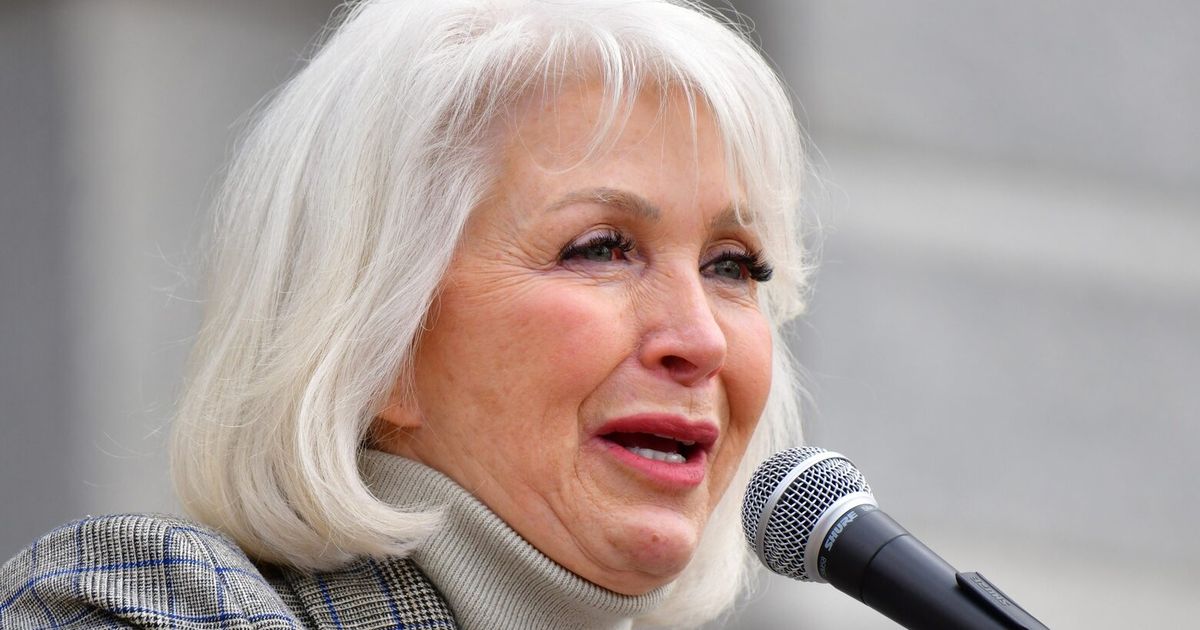 Colorado’s Democratic governor commutes ex-election clerk Tina Peters’ sentence after Trump pressure