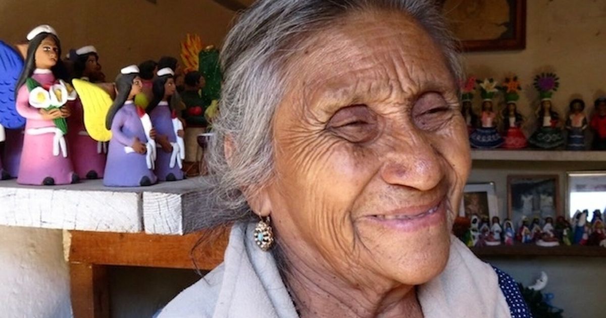 Josefina Aguilar, who depicted Mexican life in clay, dies at 80