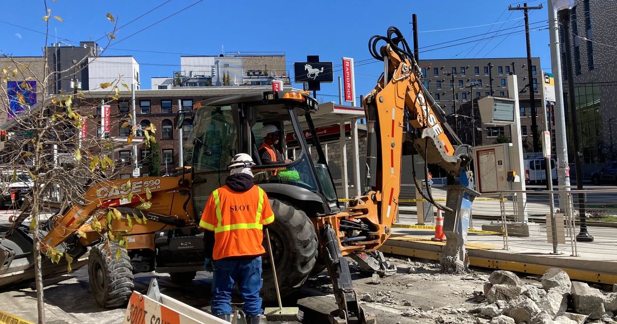 Construction flaws at three bus stops on King County Metro's RapidRide G Line were fixed recently by the city.