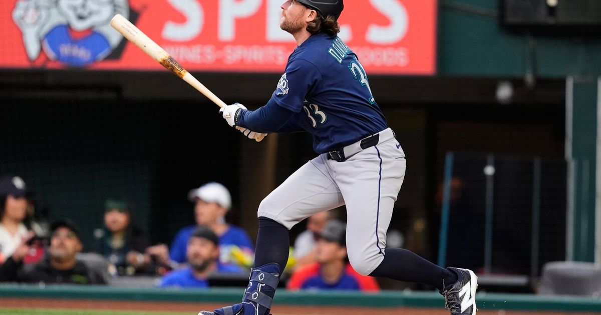 George Kirby tosses complete game, but Rangers hand Mariners fourth straight loss - The Seattle Times