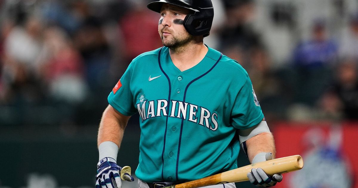 Mariners muster 2 hits to end dreadful road trip - The Seattle Times image