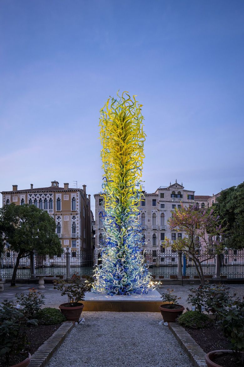 Dale Chihuly’s “Blue and Green Tower,” a 2025 work, measures 26½ x 10 x 10 feet. Part of the “CHIHULY: Venice 2026” exhibition, it’s installed at Palazzo Balbi-Valier Sammartini in Venice, installed. (Nathaniel Willson)