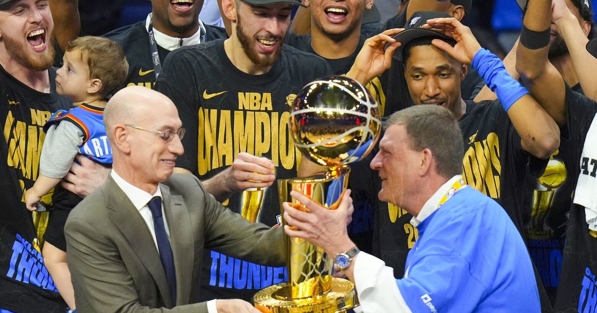 The loathing surrounding the Thunder's NBA title run last year was palpable in Seattle. But enthusiasm surrounding a potential Sonics return might be tempering this year's title possibility, columnist @Matt_Calkins writes.