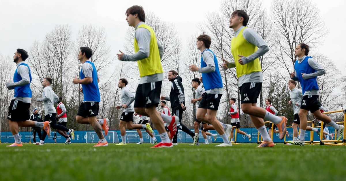 Negara mana yang diharapkan berada di kamp dasar WA untuk Piala Dunia?