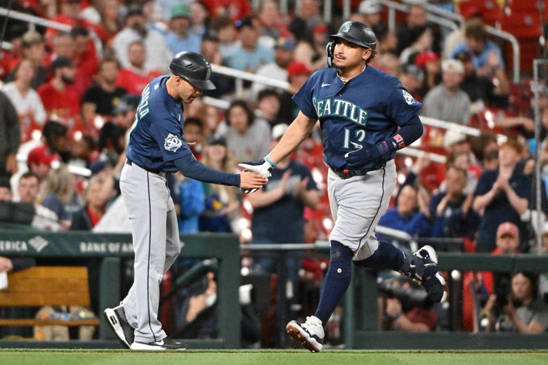Mariners' Josh Naylor keeps heating up, blasts go-ahead homer in win over  Cardinals | The Seattle Times