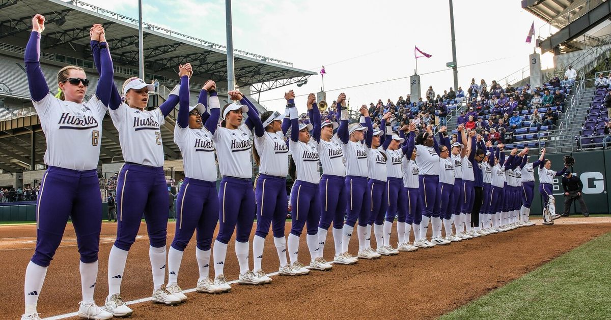 How the UW softball team reloaded with young talent after shocking departures