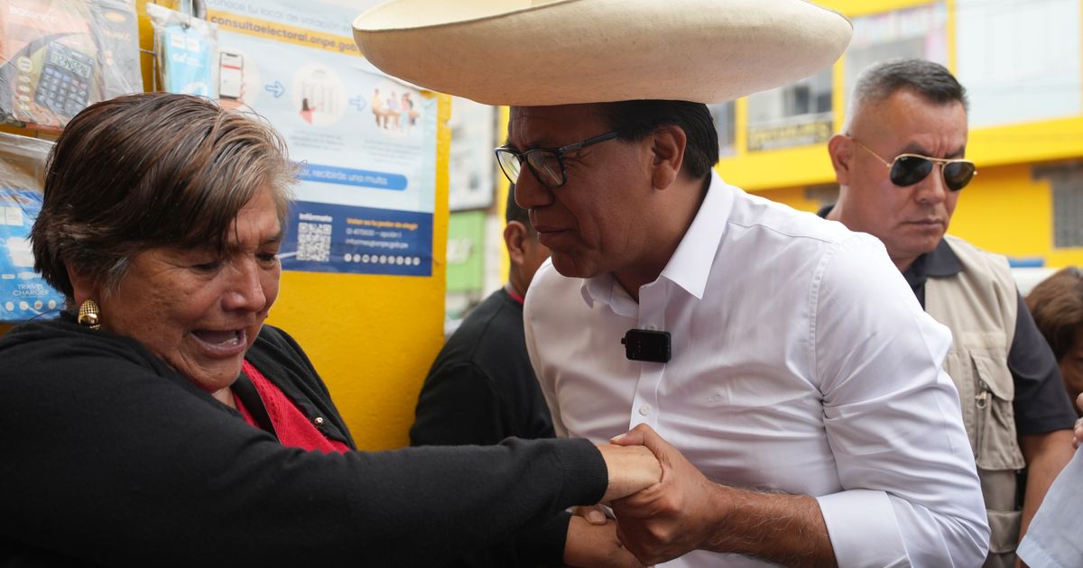 Ketua pemilu Peru mengundurkan diri karena masalah logistik dalam pemilihan presiden yang dipersengketakan